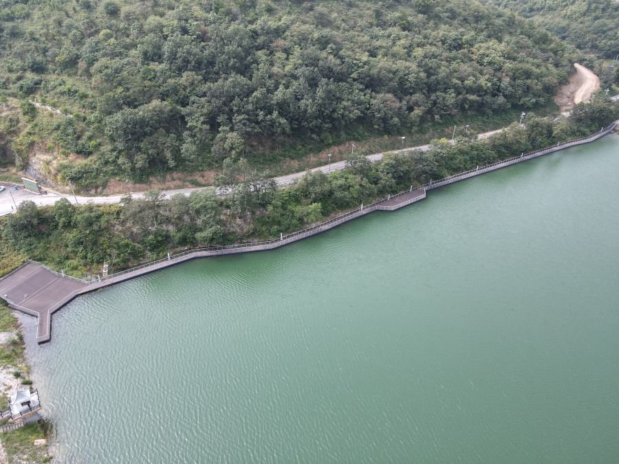 六横水库浮桥2.jpg
