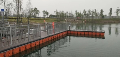 成都西湖公园码头（浮筒+钢结构）