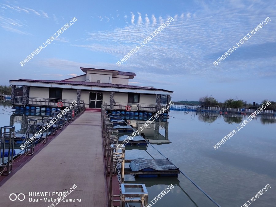 淮南东辰生态园水上餐厅及浮桥